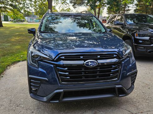 Used 2023 Subaru Ascent Onyx Edition image 2
