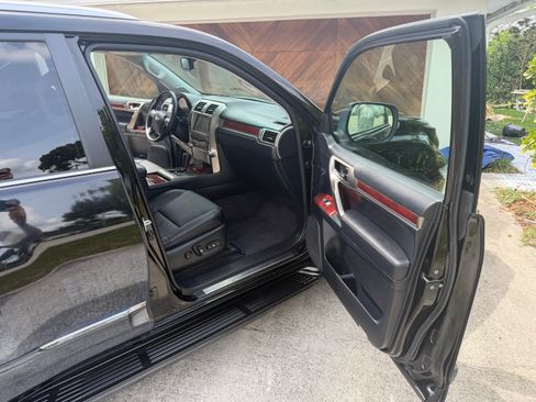 Used 2013 Lexus GX 460 AWD/4WD image 20