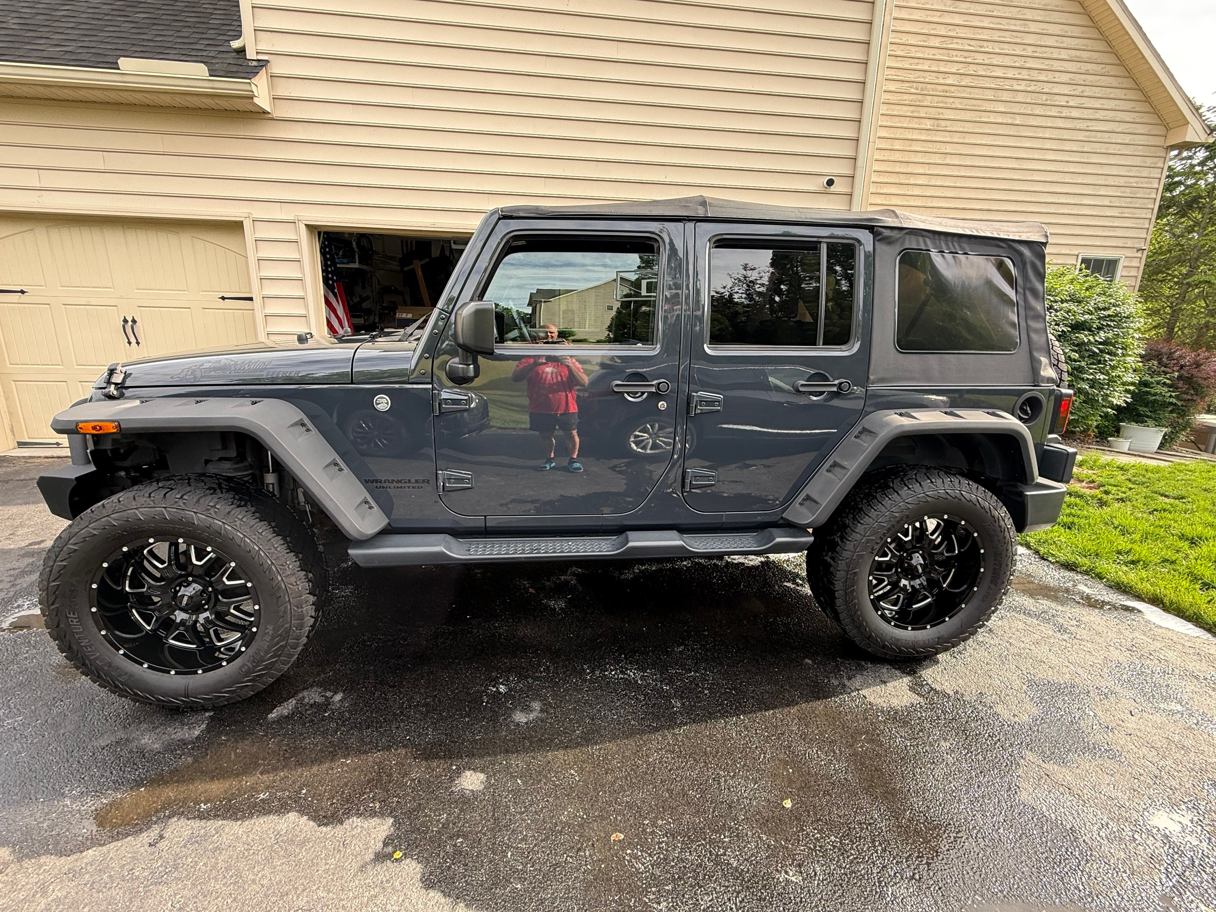 Used 2016 Jeep Wrangler Unlimited Sport w/ Quick Order Package 23S AWD/4WD image 2