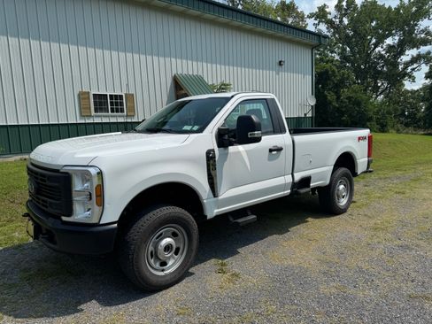 Used 2024 Ford F350 XL w/ FX4 Off-Road Package AWD/4WD image 2