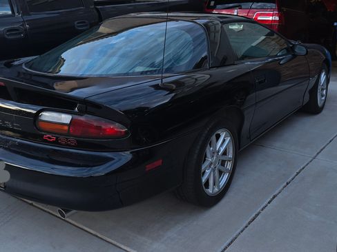 Used 2002 Chevrolet Camaro Z28 w/ SS Performance/Appearance Pkg image 5