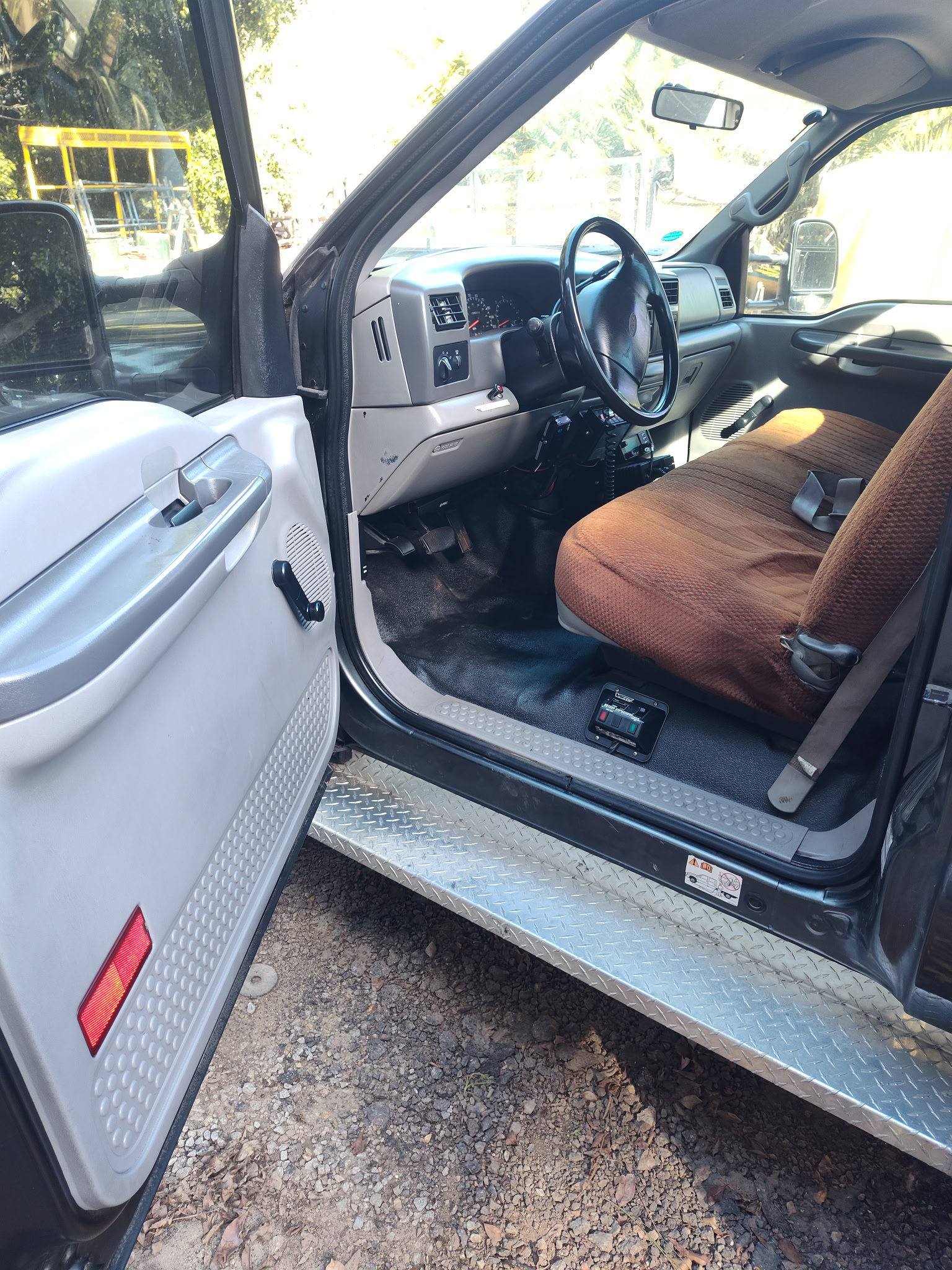 Used 2000 Ford F450 2WD Regular Cab Super Duty image 5