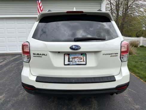 Used 2017 Subaru Forester 2.5i Premium AWD/4WD image 5