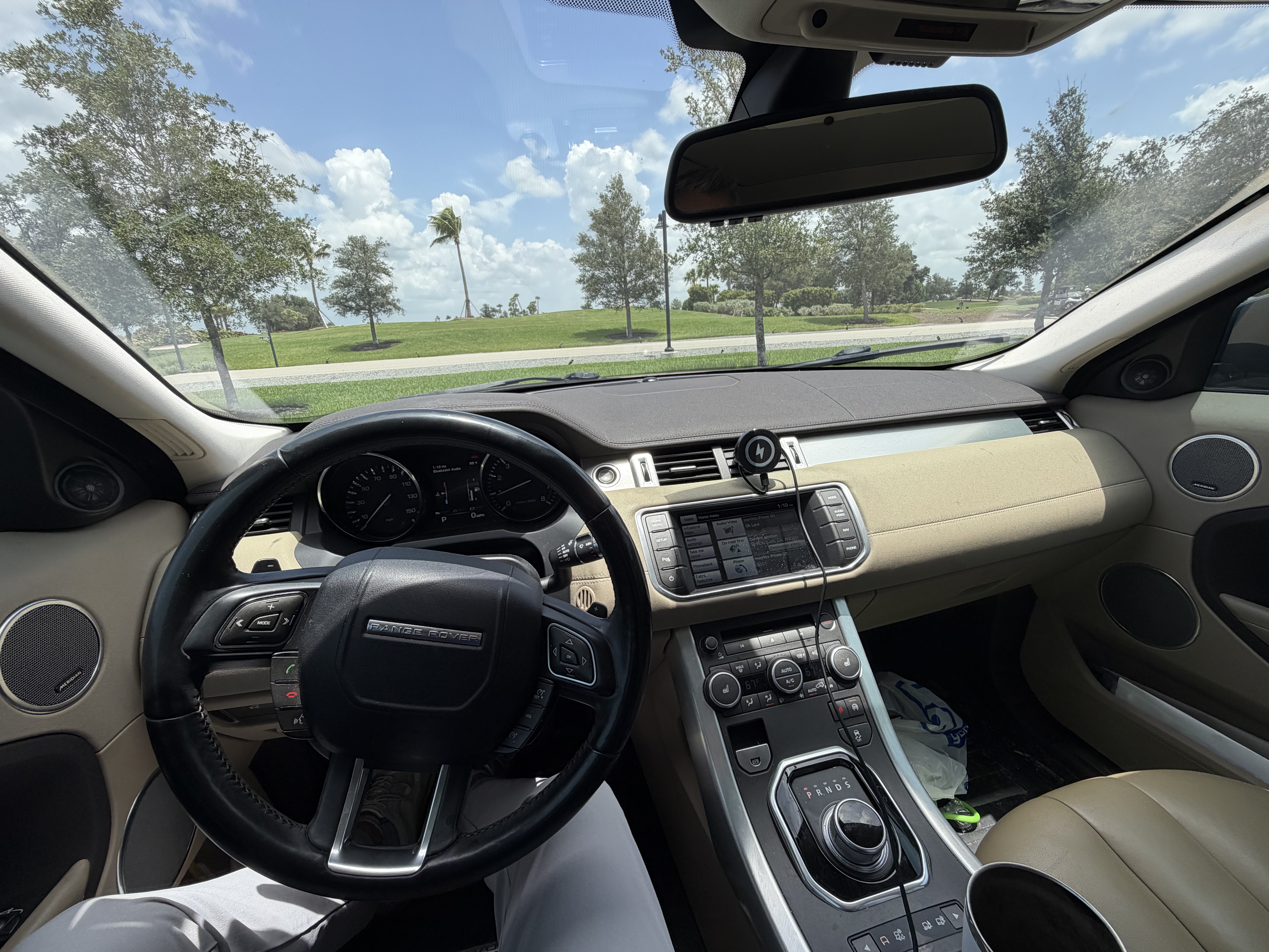 Used 2015 Land Rover Range Rover Evoque Pure Plus AWD/4WD image 12