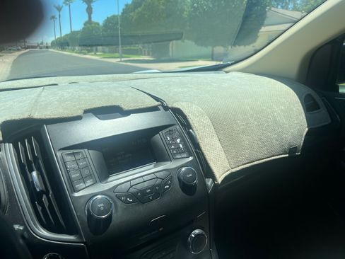 Used 2015 Ford Edge SE FWD image 8