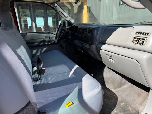 Used 2003 Ford F550 4x4 Crew Cab Super Duty image 11