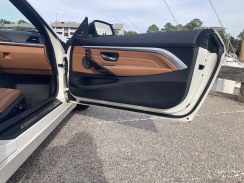 Used 2014 BMW 428i xDrive Convertible image 12