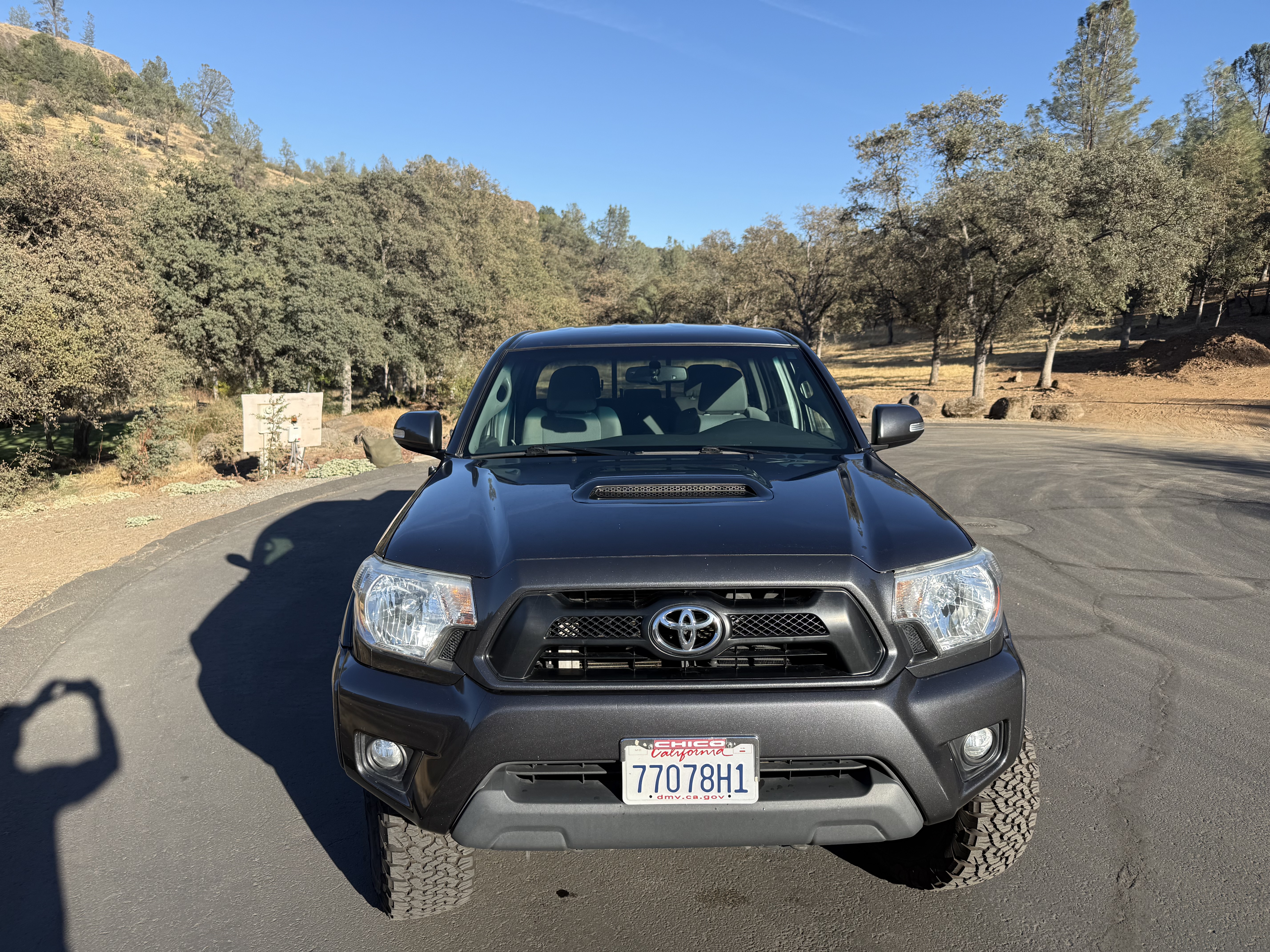 Used 2013 Toyota Tacoma 4x4 Double Cab w/ TRD Sport Pkg image 2