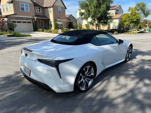 Used 2022 Lexus LC 500 Convertible image 4