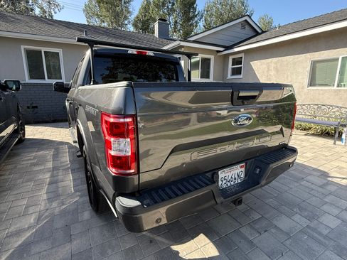 Used 2018 Ford F150 XLT w/ Equipment Group 302A Luxury image 4