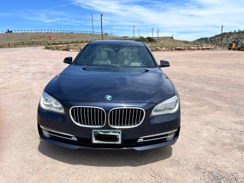 Used 2015 BMW 750Li xDrive AWD/4WD image 4
