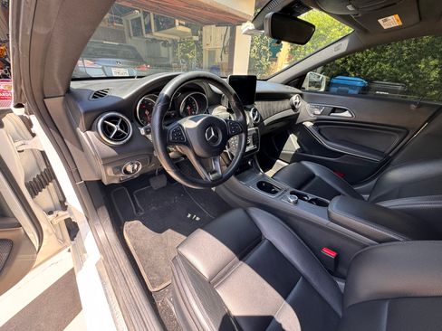Used 2019 Mercedes-Benz CLA 250 image 13
