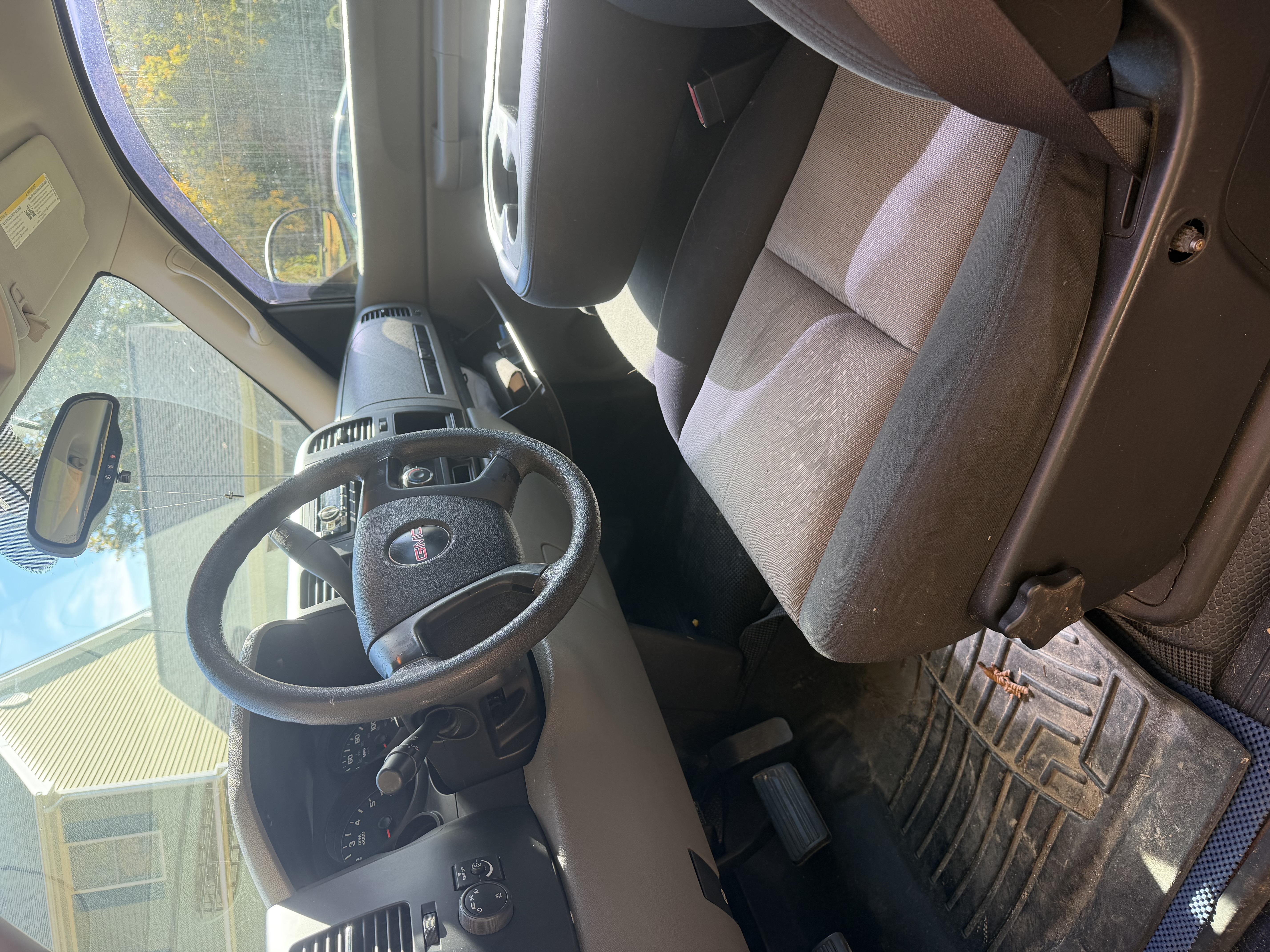Used 2009 GMC Sierra 1500 W/T RWD image 9