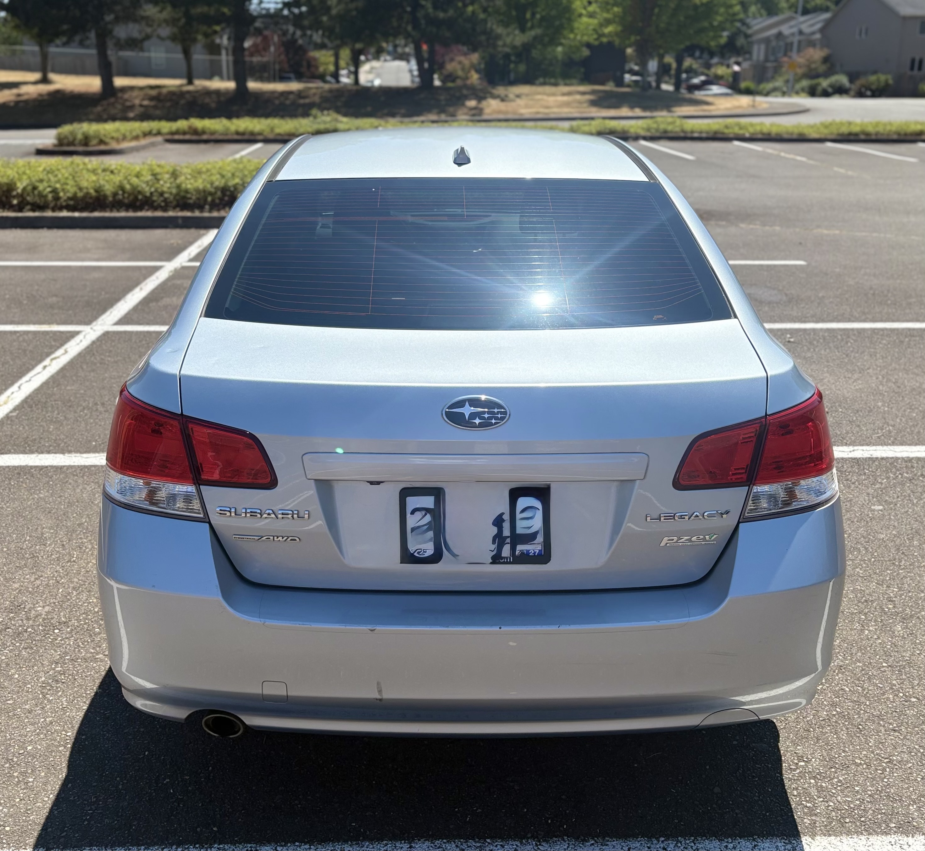 Used 2014 Subaru Legacy 2.5i Limited w/ Moonroof Package AWD/4WD image 5