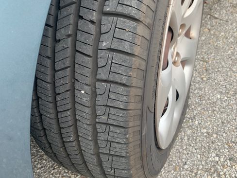 Used 2010 MAZDA MAZDA3 i Sport image 16