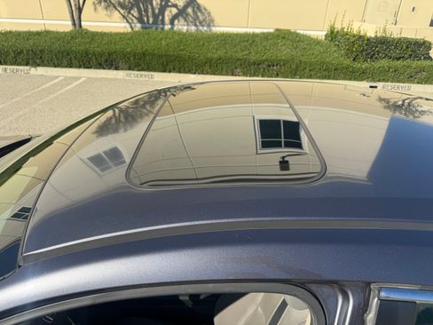 Used 2017 Honda Civic Touring image 9