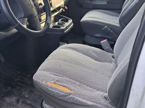 Used 2006 GMC Savana 3500 image 5