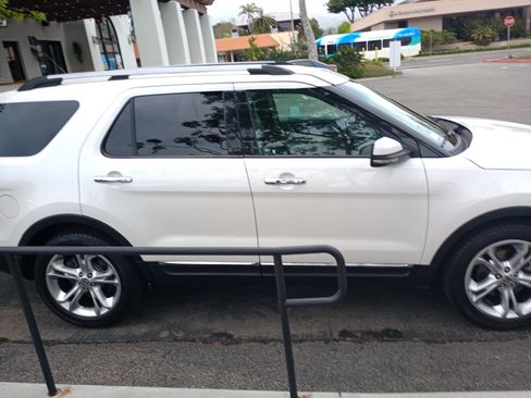 Used 2011 Ford Explorer Limited w/ 302A Rapid Spec Order Code image 9