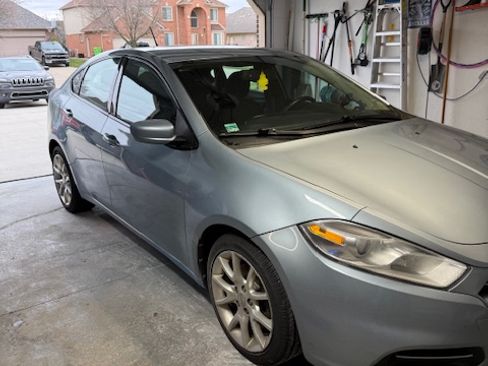 Used 2013 Dodge Dart SXT image 2