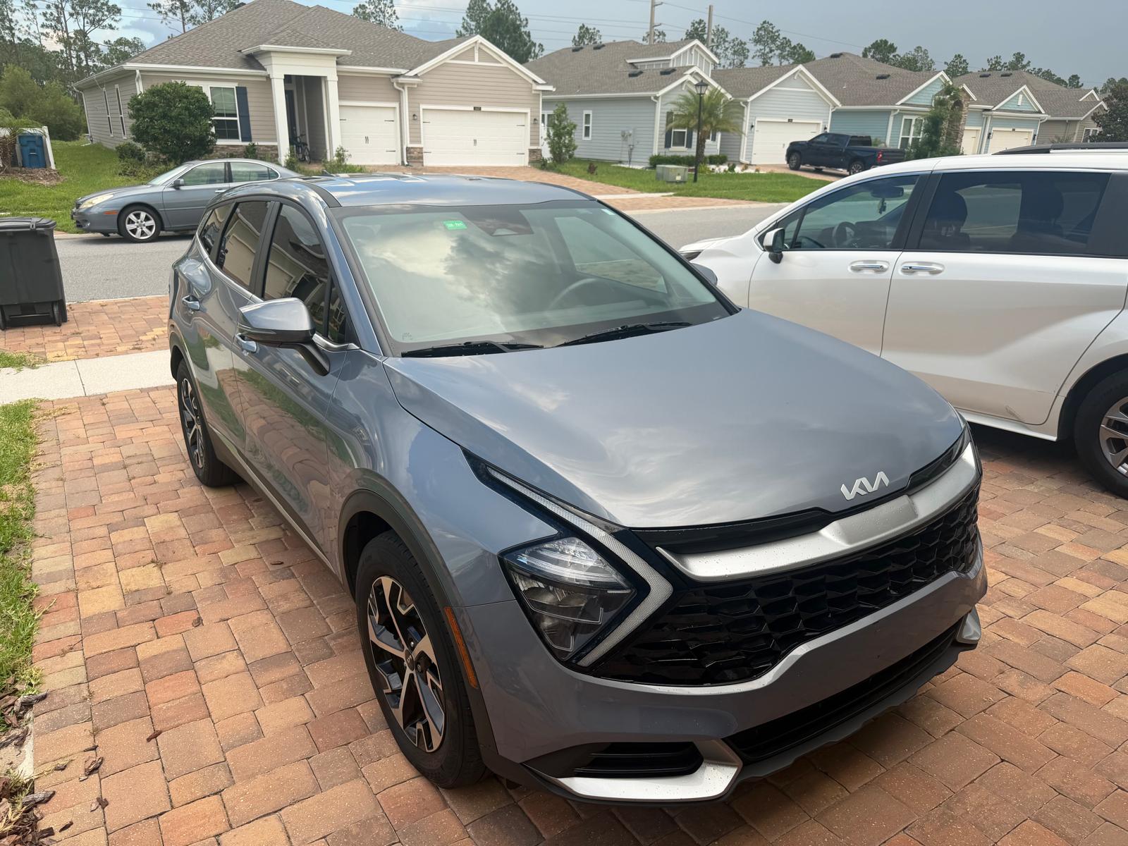 Used 2023 Kia Sportage EX FWD image 5