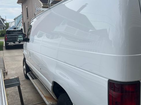 Used 2013 Ford E-250 and Econoline 250 w/ PWR Group RWD image 8