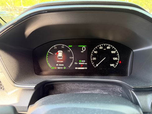 Used 2026 Honda CR-V Sport image 11