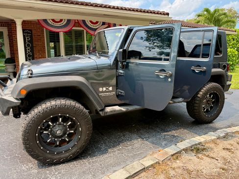 Used 2007 Jeep Wrangler Unlimited X RWD image 4