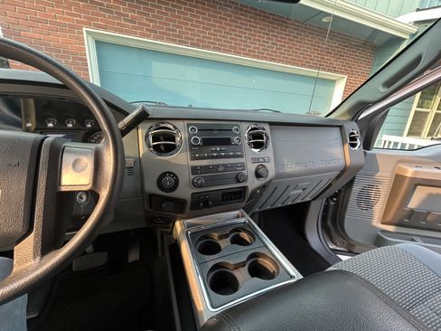 Used 2012 Ford F350 XLT w/ XLT Interior Pkg AWD/4WD image 14