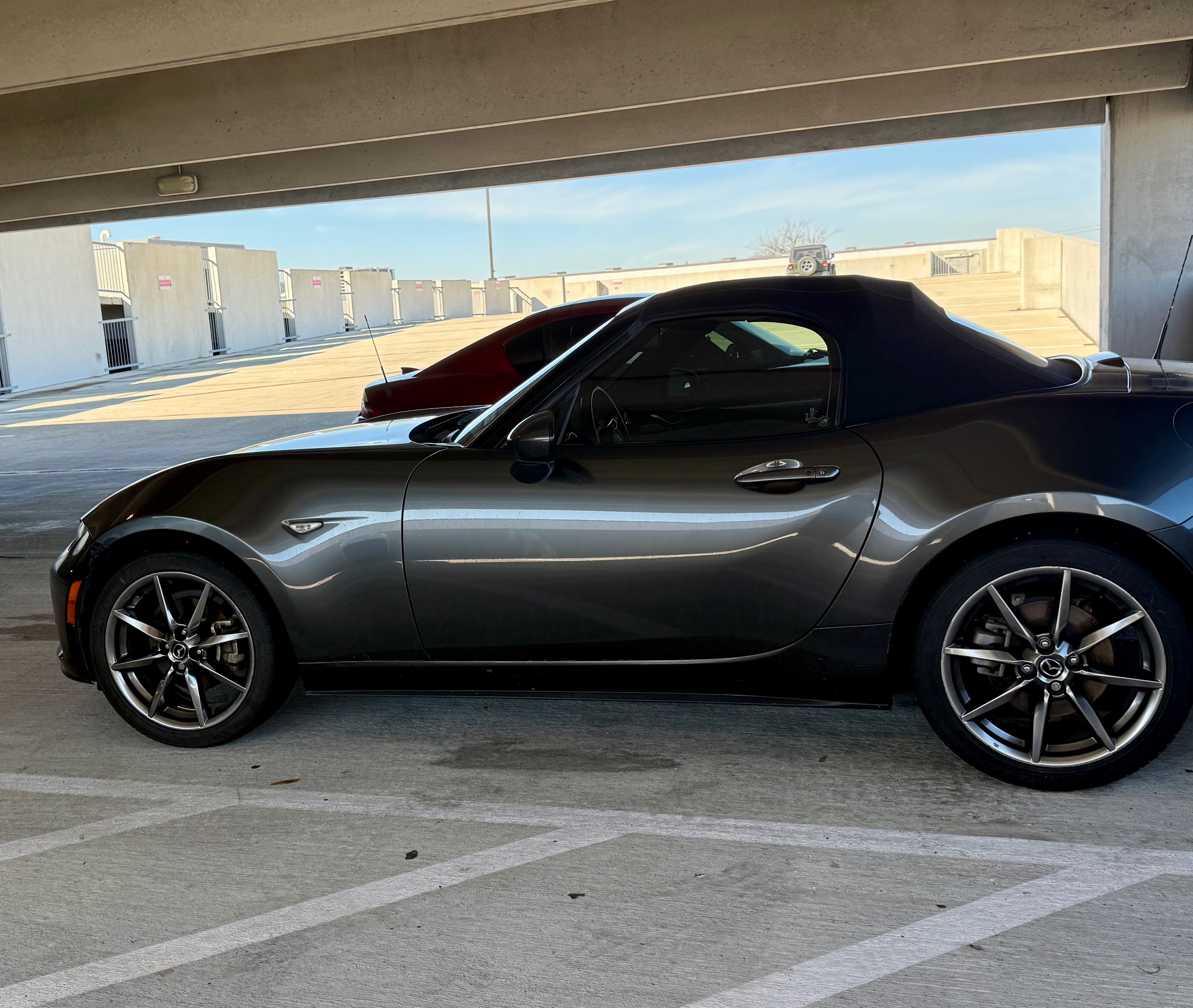 Used 2021 MAZDA MX-5 Miata Grand Touring RWD image 6