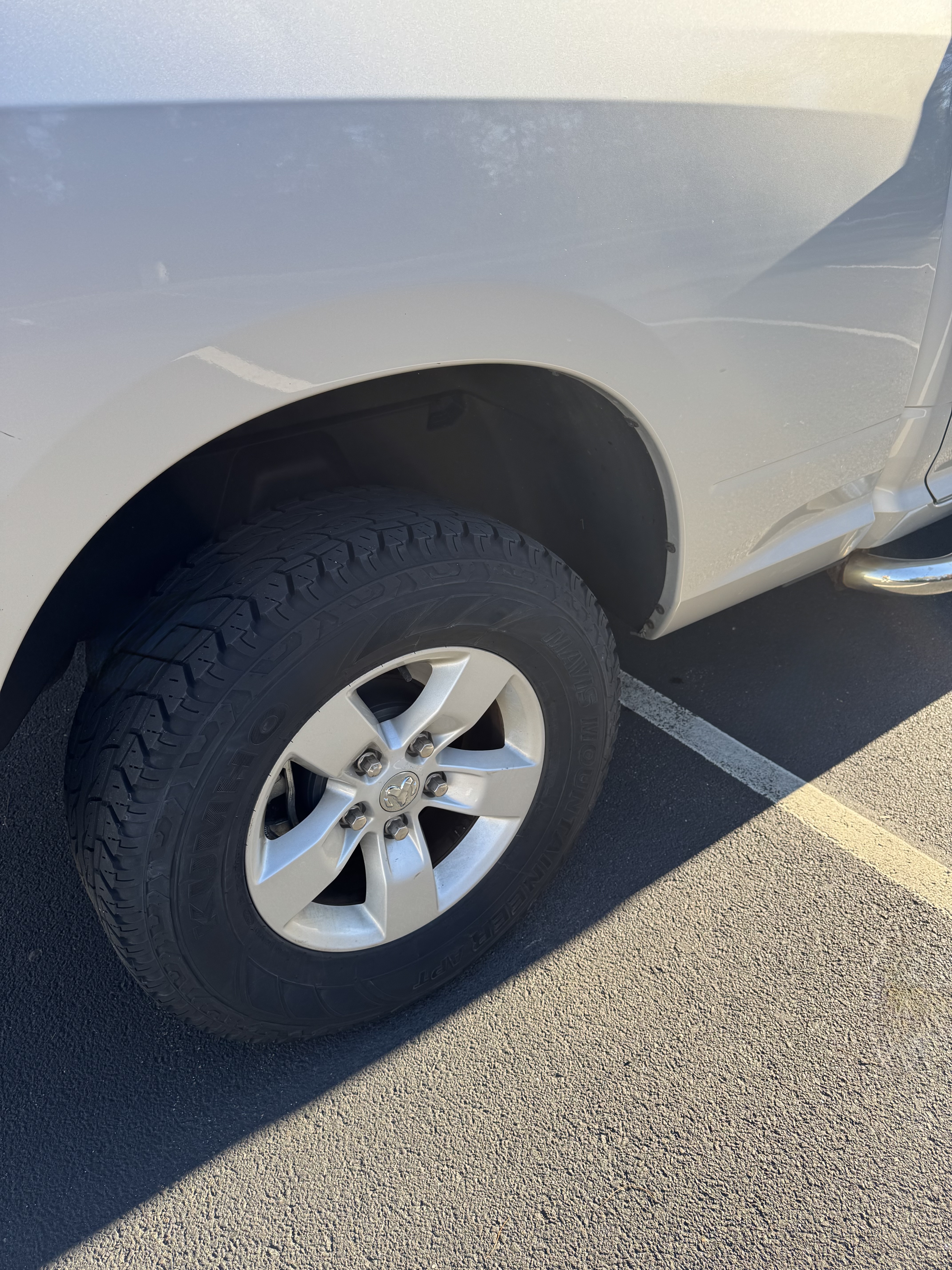 Used 2017 RAM 1500 Express AWD/4WD image 6
