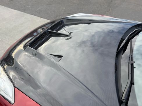 Used 2016 Nissan GT-R Premium image 9