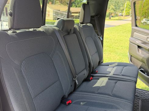 Used 2022 RAM 1500 Big Horn AWD/4WD image 8