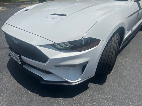 Used 2019 Ford Mustang Premium w/ Equipment Group 201A RWD image 8