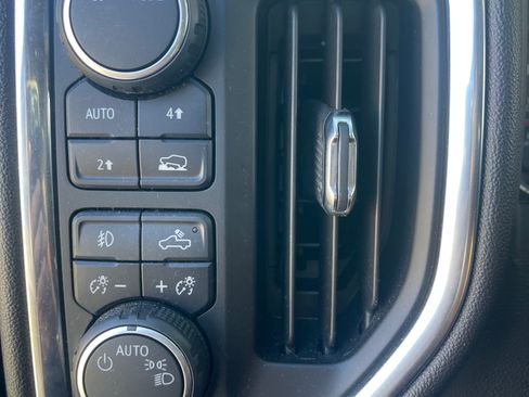 Used 2020 Chevrolet Silverado 1500 RST image 14