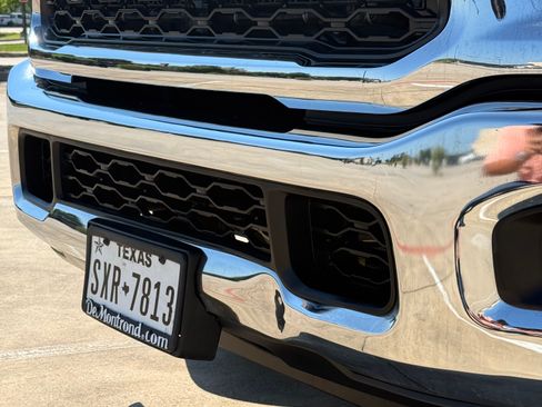 Used 2022 RAM 2500 Tradesman w/ Chrome Appearance Group RWD image 10