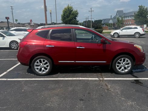 Used 2012 Nissan Rogue SL AWD/4WD image 9