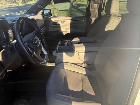 Used 2022 GMC Sierra 1500 SLT image 2