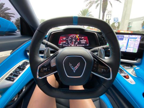 Used 2023 Chevrolet Corvette Stingray Premium Conv w/ Z51 Performance Package image 18