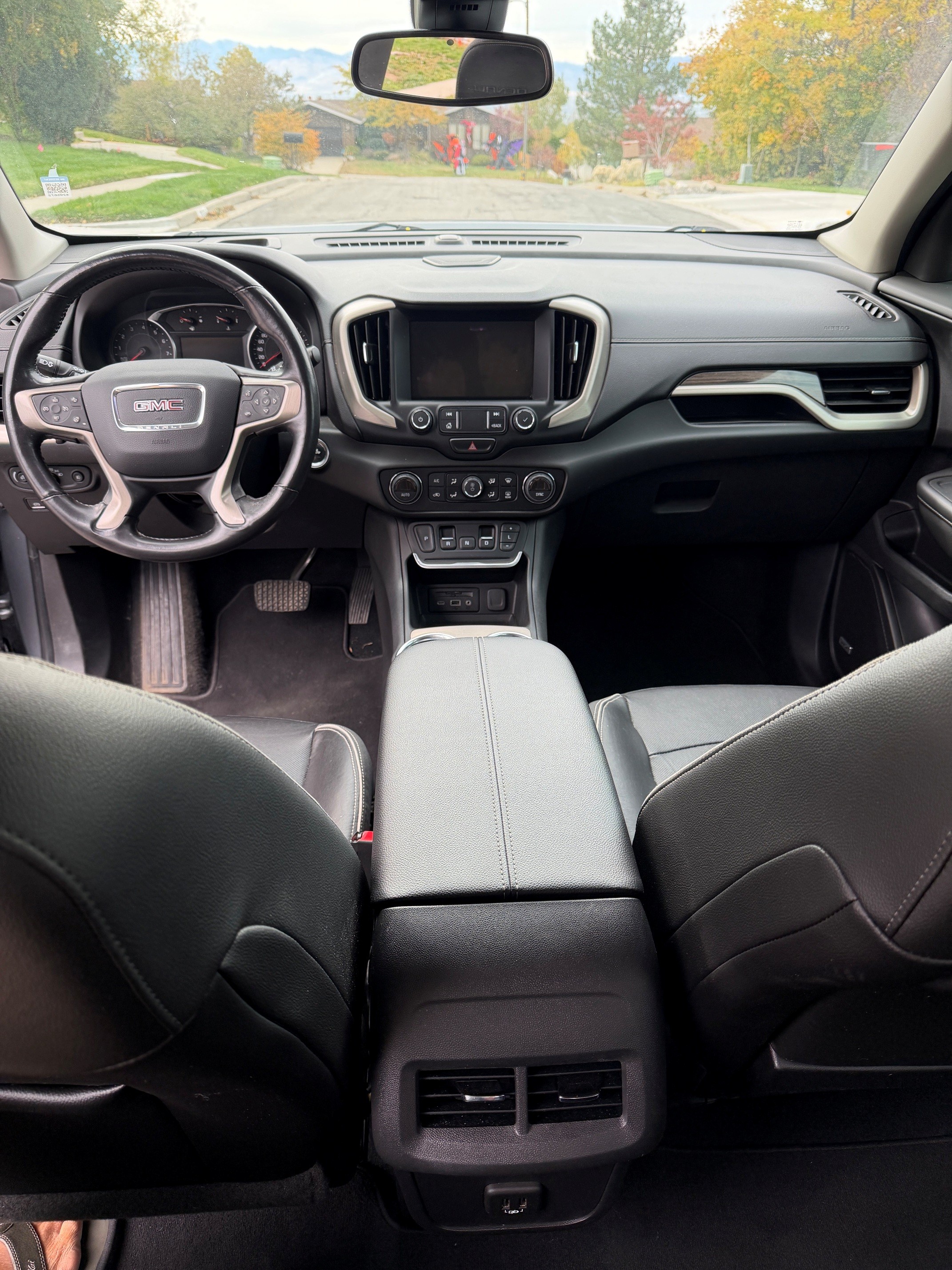 Used 2020 GMC Terrain Denali w/ GMC Pro Grade Package AWD/4WD image 17