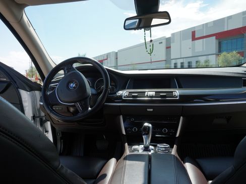 Used 2015 BMW 535i Gran Turismo image 5