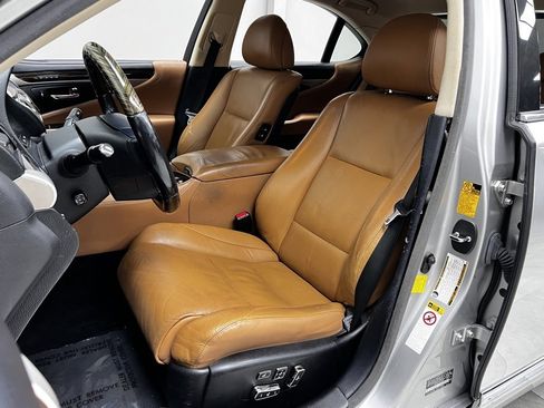 Used 2013 Lexus LS 460 image 9