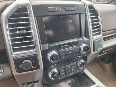 Used 2015 Ford F150 King Ranch w/ Equipment Group 601A Luxury image 10