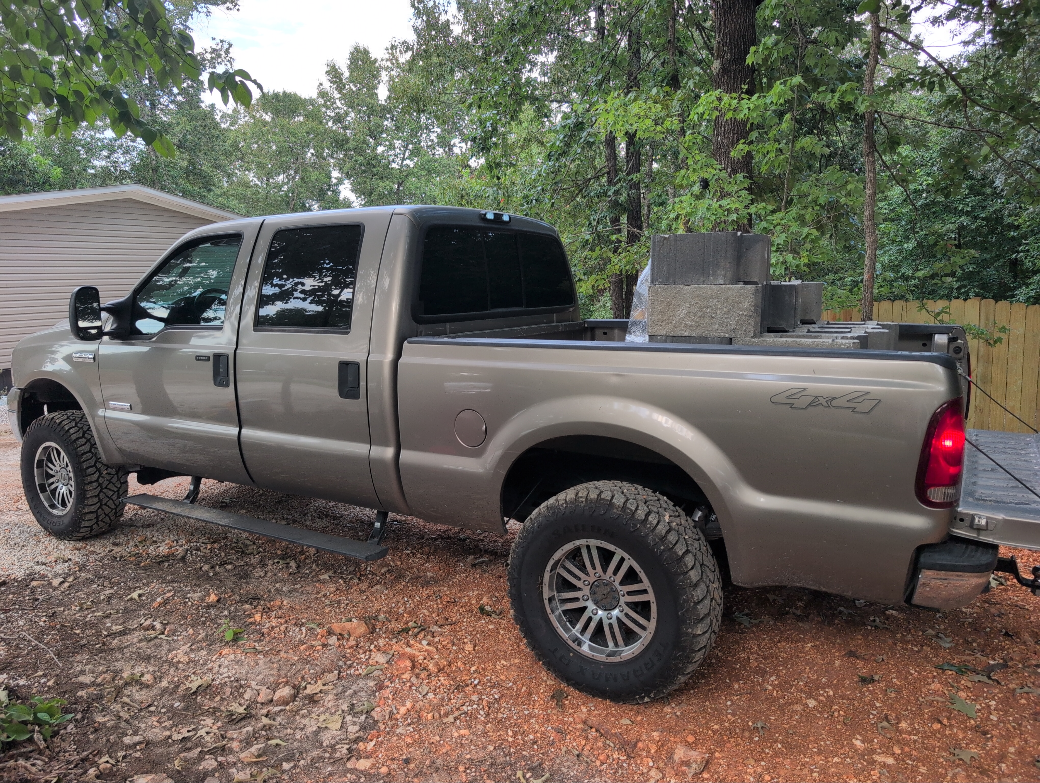 Used 2007 Ford F250 Lariat AWD/4WD image 2