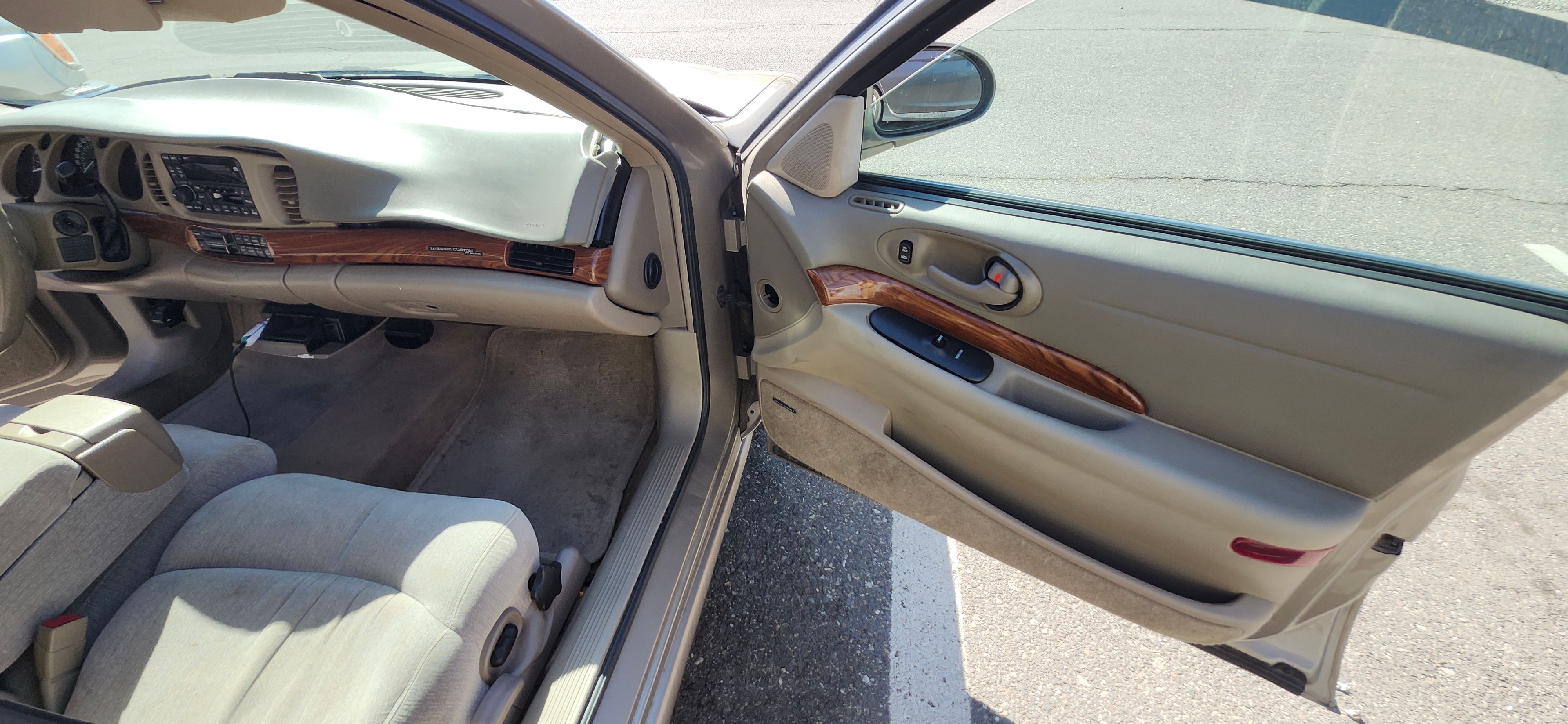 Used 2001 Buick Le Sabre Custom w/ Luxury Pkg FWD image 10