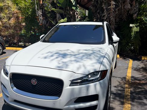 Used 2018 Jaguar F-PACE Prestige AWD/4WD image 8