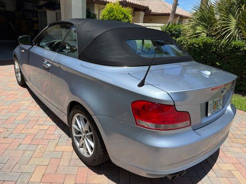 Used 2011 BMW 128i Convertible RWD image 14
