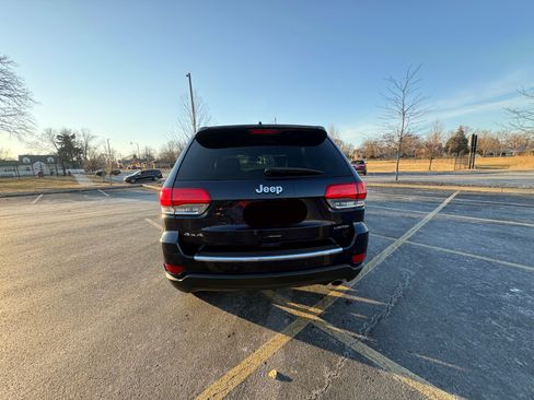 Used 2017 Jeep Grand Cherokee Limited image 5