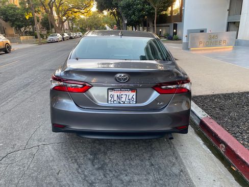 Used 2023 Toyota Camry LE FWD image 4