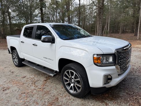 Used 2021 GMC Canyon Denali image 5