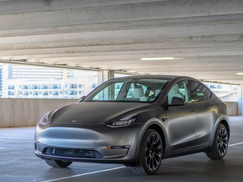 Used 2022 Tesla Model Y Long Range AWD/4WD image 13